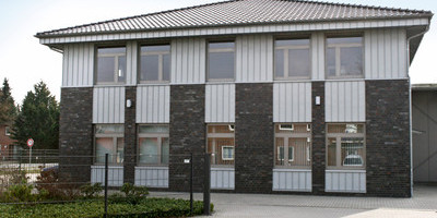 Umbau und Erweiterung eines Betriebs- und Lagergebäudes, Bad Zwischenahn, 2003-2004
Auftraggeber: Wilhelm Sieverding, Cappeln